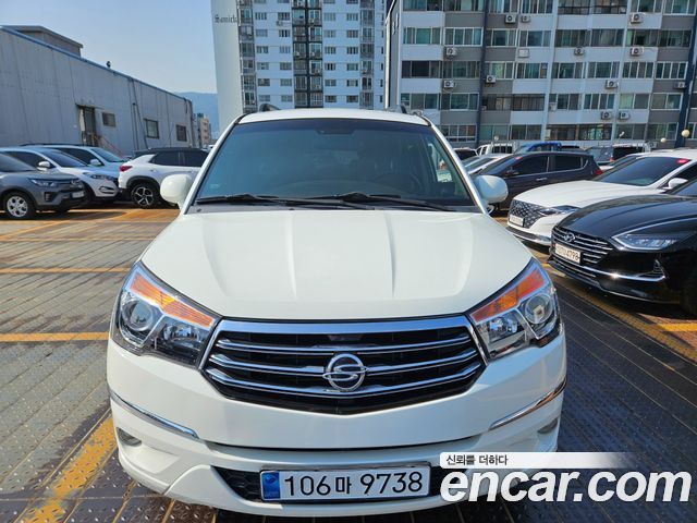 Ssangyong KORANDO 4WD LT 11-seater — пробег 176 603 км — фото 1 из 5
