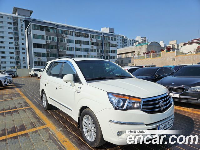 Ssangyong KORANDO 4WD LT 11-seater — пробег 176 603 км — фото 2 из 5