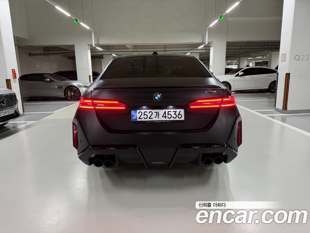 BMW M5 M5 Sedan — пробег 5 000 км — фото 4 из 5