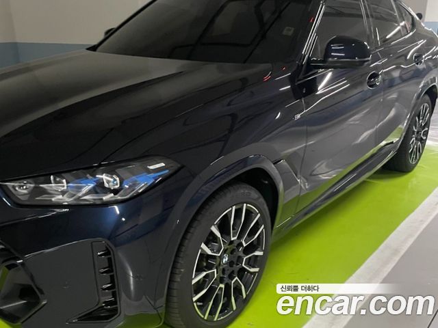 BMW X6 xDrive40i M Sport — пробег 6 100 км — фото 4 из 5