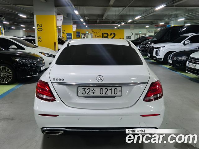 Mercedes-Benz E-Class из Кореи Encar