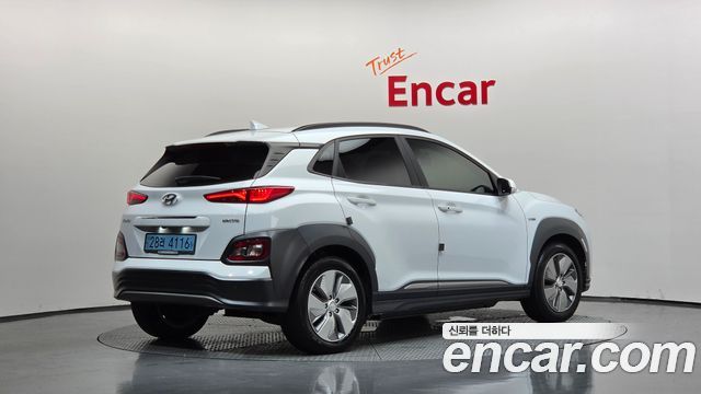 Hyundai Kona Premium — пробег 126 870 км — фото 2 из 5
