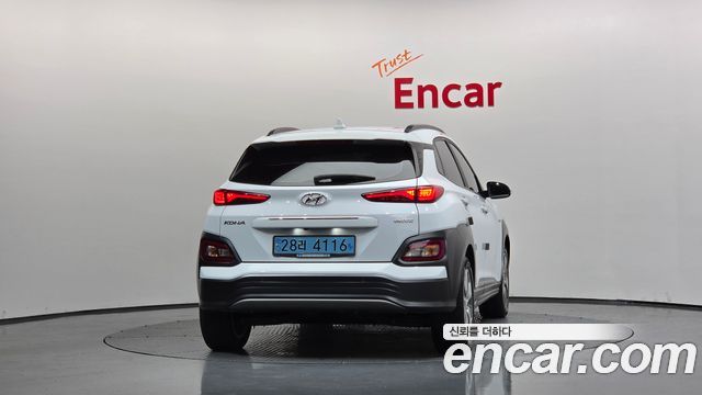Hyundai Kona Premium — пробег 126 870 км — фото 4 из 5