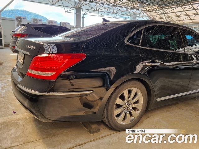 Hyundai Equus из Кореи Encar