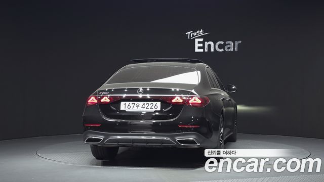 Mercedes-Benz E-Class из Кореи Encar