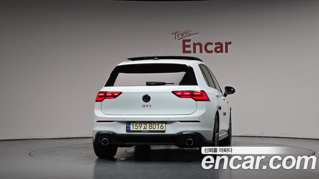 Volkswagen Golf 2.0 GTI — пробег 12 816 км — фото 4 из 5