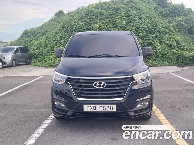 Hyundai Starex Van 3-Seater Smart — пробег 144 613 км — фото 2 из 5