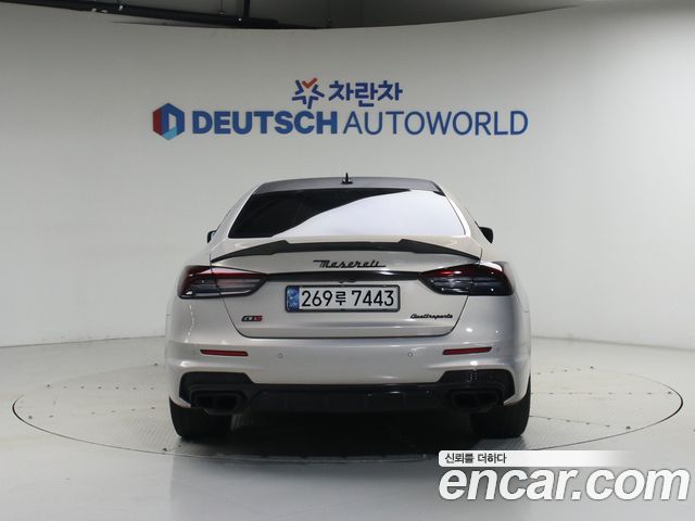 Maserati Quattroporte из Кореи Encar