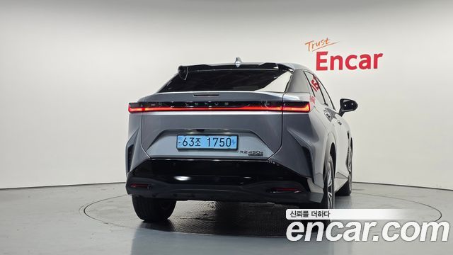 Lexus RZ Supreme — пробег 54 569 км — фото 4 из 5