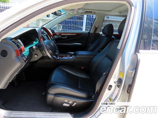 Lexus LS из Кореи Encar