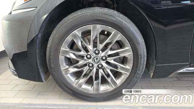 Lexus LS из Кореи Encar