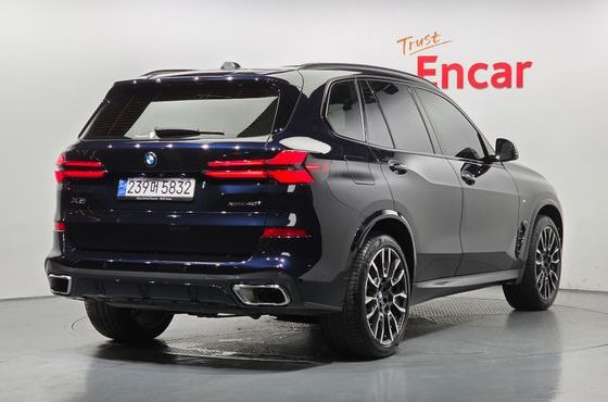 BMW X5 xDrive 40i M Sport — пробег 26 618 км — фото 2 из 5