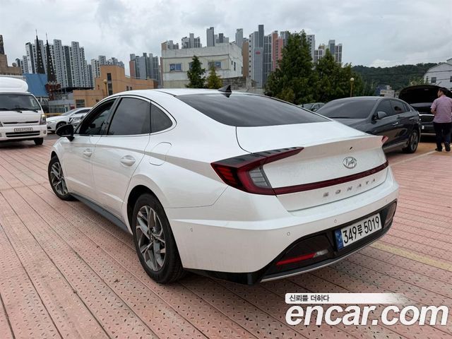 Hyundai Sonata 2.0 Premium Plus — пробег 25 733 км — фото 2 из 5
