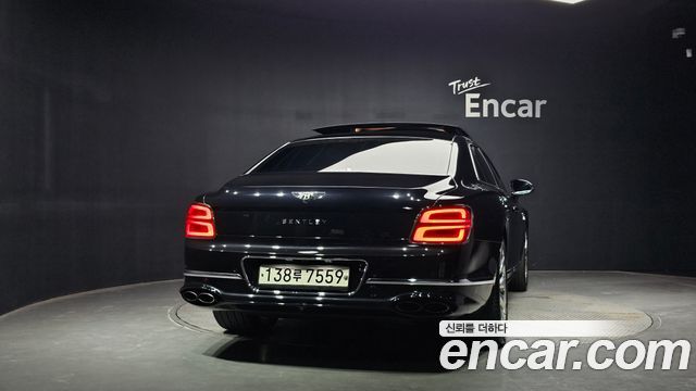 Bentley Flying Spur 4.0 — пробег 76 496 км — фото 4 из 5