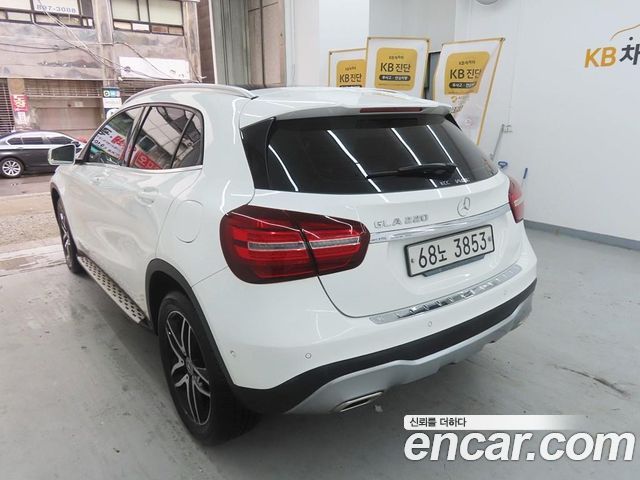 Mercedes-Benz GLA-Class из Кореи Encar