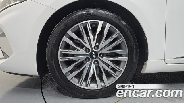 Kia K7 из Кореи Encar