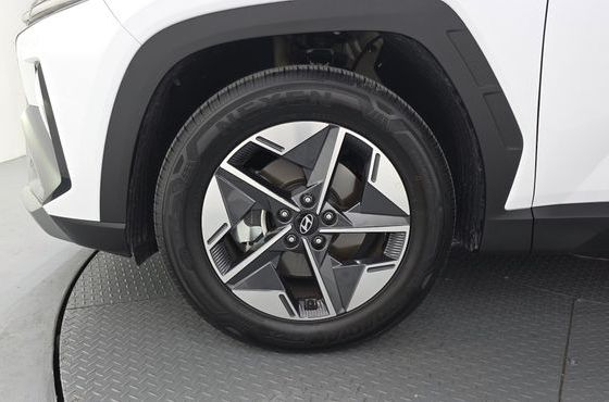 Hyundai Tucson Gasoline 1.6 Turbo 2WD Inspiration — пробег 5 856 км — фото 5 из 5