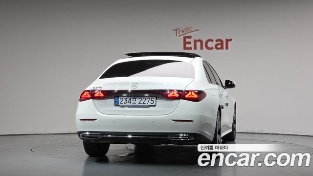 Mercedes-Benz E-Class из Кореи Encar