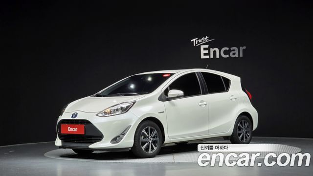 Toyota Prius 1.5 — пробег 134 796 км — фото 1 из 5