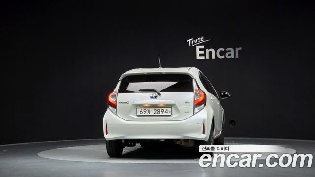 Toyota Prius 1.5 — пробег 134 796 км — фото 4 из 5