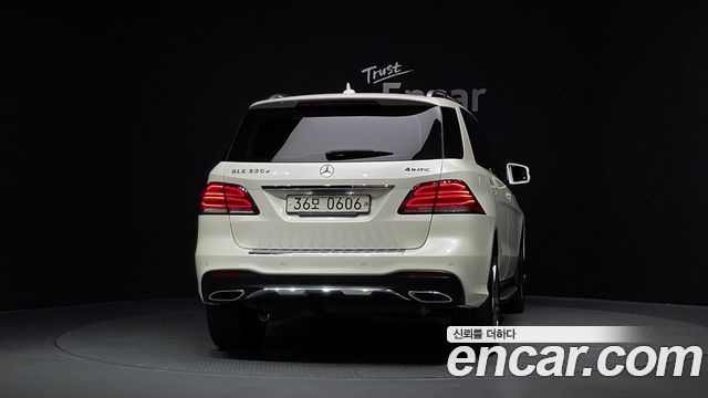 Mercedes-Benz GLE-Class GLE350 d 4MATIC — пробег 159 838 км — фото 4 из 5