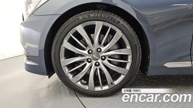Hyundai Genesis из Кореи Encar