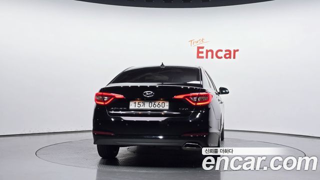 Hyundai Sonata 2.0 Smart Special — пробег 180 961 км — фото 4 из 5