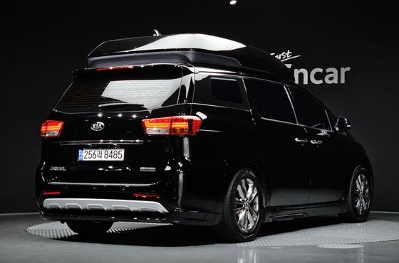 Kia Carnival Gasoline 9-seater Hi-Limousine Noblesse — пробег 141 400 км — фото 2 из 5