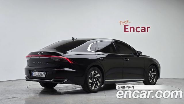 Hyundai Grandeur Premium — пробег 141 821 км — фото 2 из 5