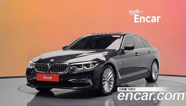 BMW 5-Series 520d xDrive Luxury Plus — пробег 142 525 км — фото 1 из 5