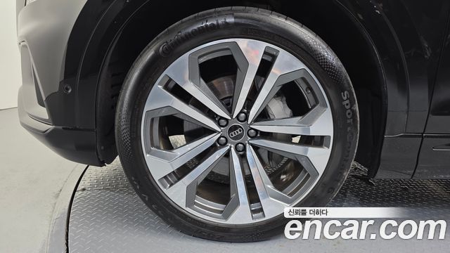 Audi Q8 из Кореи Encar