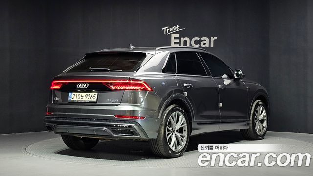 Audi Q8 55 TFSI Quattro Premium — пробег 123 176 км — фото 2 из 5