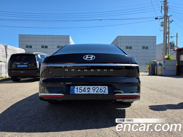Hyundai Grandeur Caligraphy — пробег 10 км — фото 4 из 5