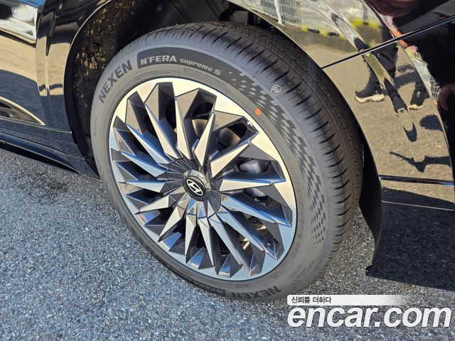 Hyundai Grandeur Caligraphy — пробег 10 км — фото 5 из 5