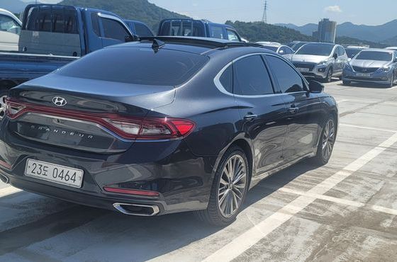 Hyundai Grandeur 2.4 Premium Special — пробег 206 000 км — фото 2 из 5