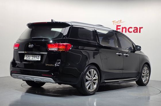 Kia Carnival 9-seater Noblesse — пробег 116 136 км — фото 2 из 5