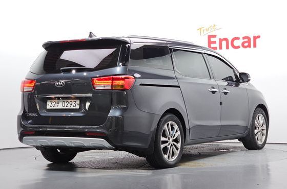 Kia Carnival 9-seater Prestige — пробег 181 900 км — фото 2 из 5