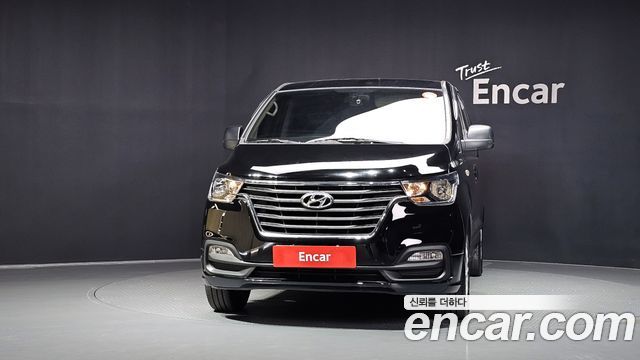 Hyundai Starex Urban 9-Seater Premium — пробег 187 212 км — фото 3 из 5