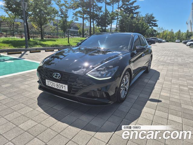 Hyundai Sonata 2.0 Premium Plus — пробег 68 623 км — фото 1 из 5