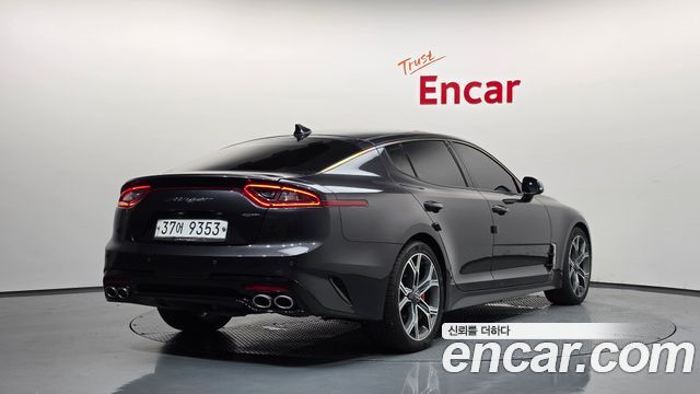 Kia Stinger из Кореи Encar