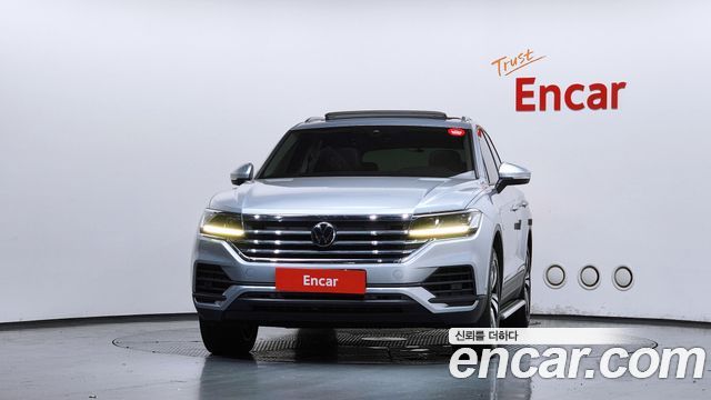 Volkswagen Touareg 3.0 TDI Premium — пробег 60 873 км — фото 3 из 5