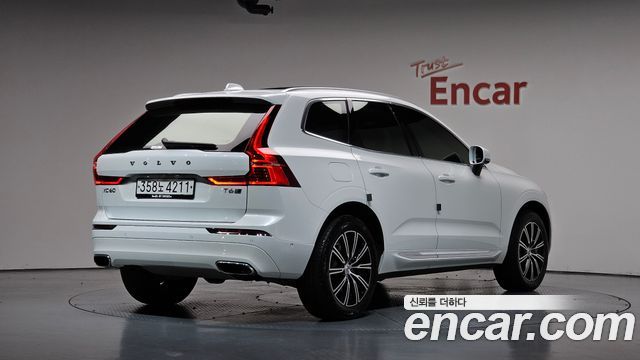 Volvo XC60 T6 Inscription — пробег 68 536 км — фото 2 из 5