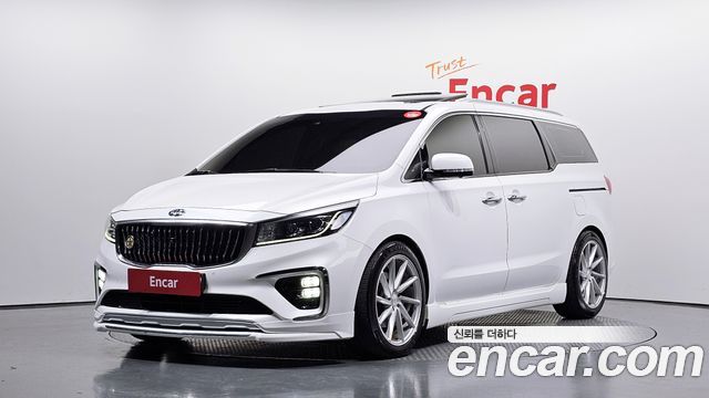 Kia Carnival Gasoline 7-Seater Limousine President — пробег 147 269 км — фото 1 из 5