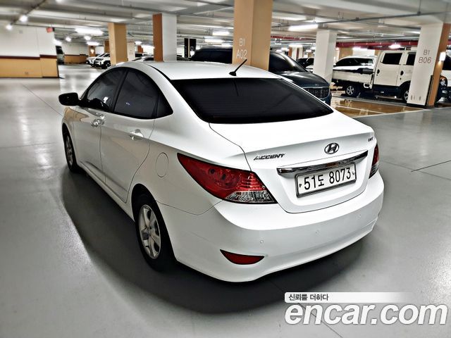 Hyundai Accent 1.4 VVT Premier — пробег 77 856 км — фото 3 из 5