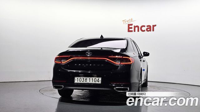 Hyundai Grandeur из Кореи Encar