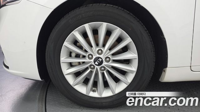 Kia K7 из Кореи Encar