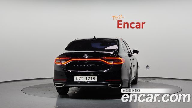 Hyundai Grandeur из Кореи Encar