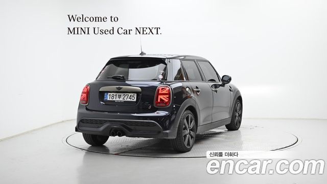 Mini Cooper 5Door Resolute Edition 3rd Gen — пробег 6 495 км — фото 2 из 5