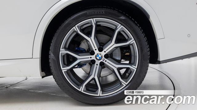 BMW X5 xDrive 40i M Sport — пробег 6 761 км — фото 5 из 5