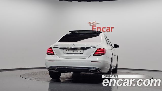 Mercedes-Benz E-Class из Кореи Encar